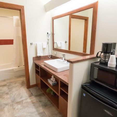 Pilot Knob Shepherd Mountain Inn & Suites מראה חיצוני תמונה