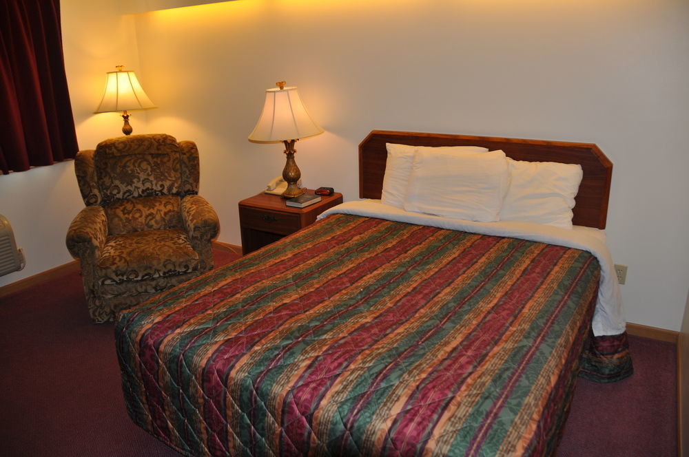 Pilot Knob Shepherd Mountain Inn & Suites מראה חיצוני תמונה
