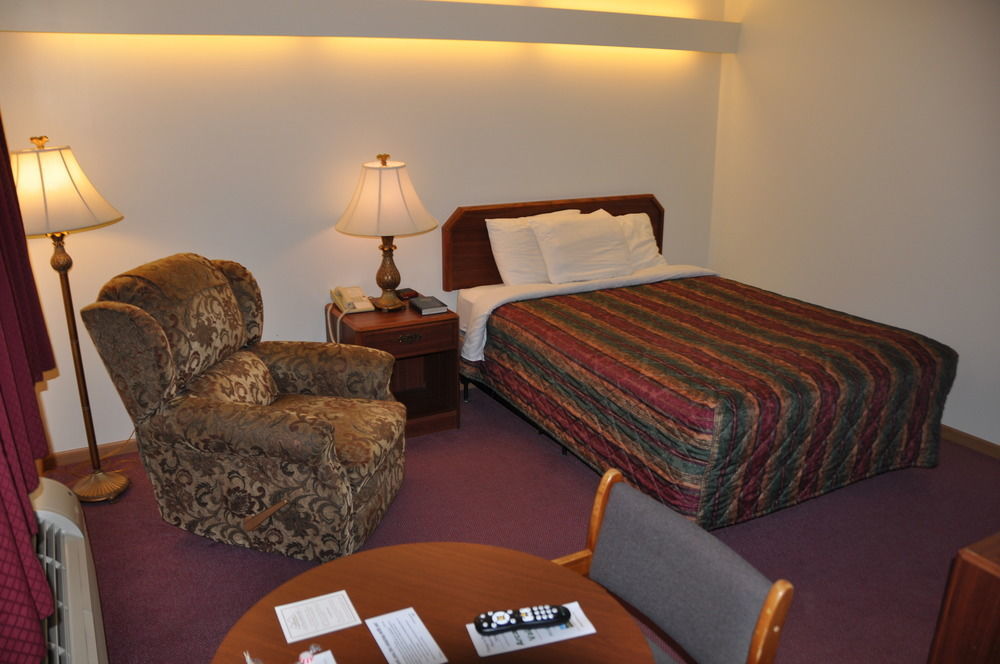 Pilot Knob Shepherd Mountain Inn & Suites מראה חיצוני תמונה