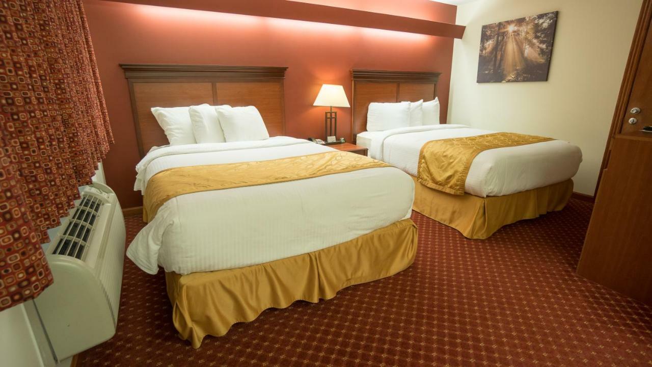 Pilot Knob Shepherd Mountain Inn & Suites מראה חיצוני תמונה