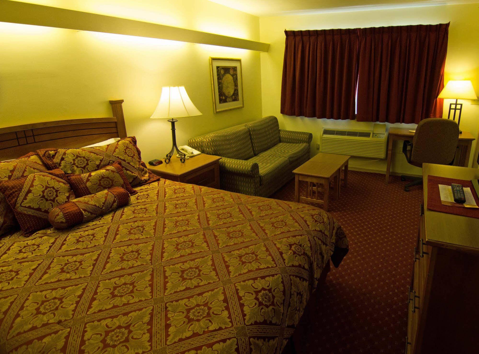 Pilot Knob Shepherd Mountain Inn & Suites מראה חיצוני תמונה